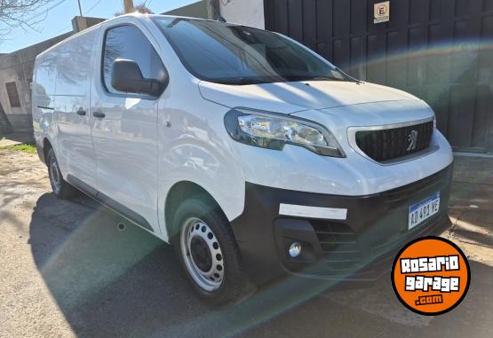 Utilitarios - Peugeot EXPERT 2019 Diesel 111000Km - En Venta