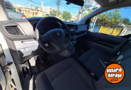 Utilitarios - Peugeot EXPERT 2019 Diesel 111000Km - En Venta