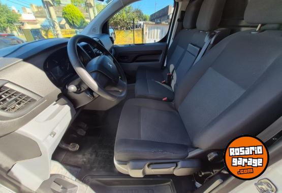 Utilitarios - Peugeot EXPERT 2019 Diesel 111000Km - En Venta