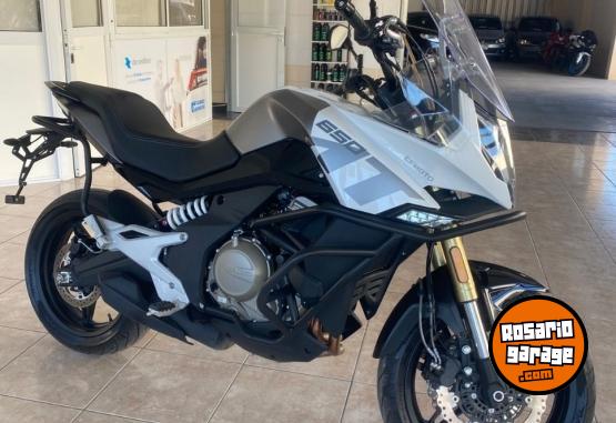 Motos - CF MT 650CC 2025 Nafta 902Km - En Venta