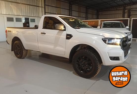 Camionetas - Ford Ranger C/S 2023 Diesel 105000Km - En Venta