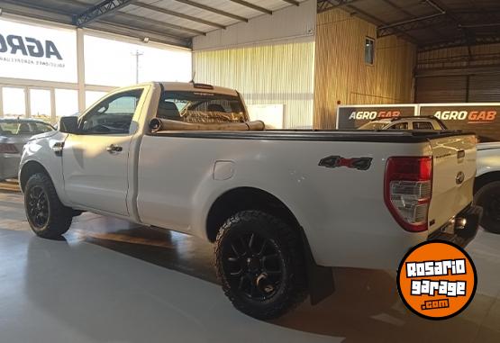 Camionetas - Ford Ranger C/S 2023 Diesel 105000Km - En Venta