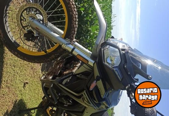 Motos - Voge 300 rally 2024 Nafta 4900Km - En Venta