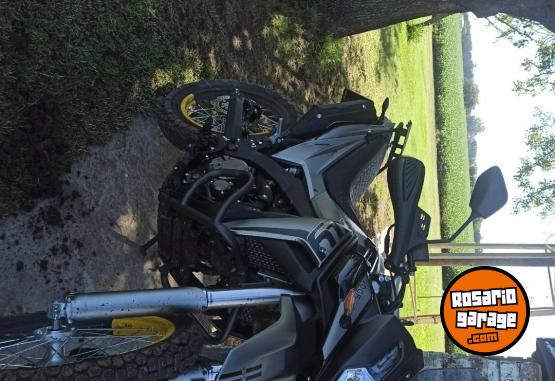 Motos - Voge 300 rally 2024 Nafta 4900Km - En Venta