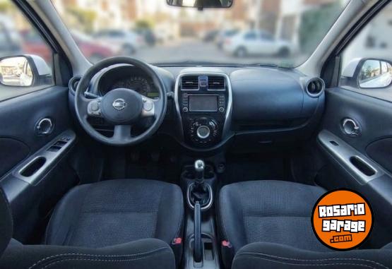 Autos - Nissan March Advance Mediatech 2015 Nafta 120000Km - En Venta