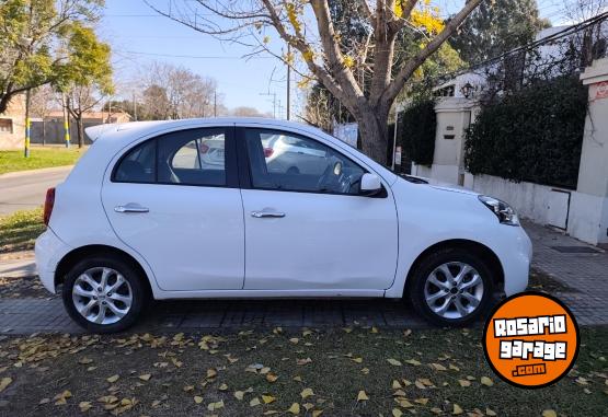 Autos - Nissan March Advance Mediatech 2015 Nafta 120000Km - En Venta