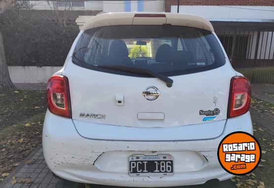 Autos - Nissan March Advance Mediatech 2015 Nafta 120000Km - En Venta