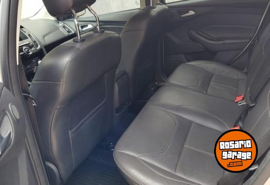 Autos - Ford Focus titanium 2.0 2017 Nafta 104000Km - En Venta