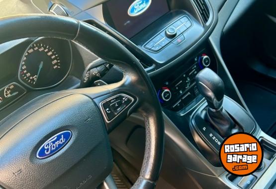 Camionetas - Ford Kuga Sel 4x2 AT 2018 Nafta 129000Km - En Venta