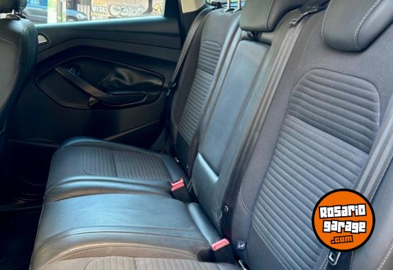 Camionetas - Ford Kuga Sel 4x2 AT 2018 Nafta 129000Km - En Venta
