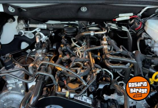 Camionetas - Volkswagen Amarok 2.0 Cd Tdi 140cv T 2021 Diesel 130000Km - En Venta