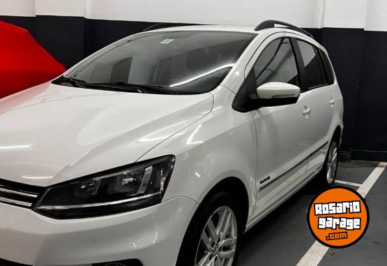 Autos - Volkswagen SURAN 2017 Nafta 112000Km - En Venta