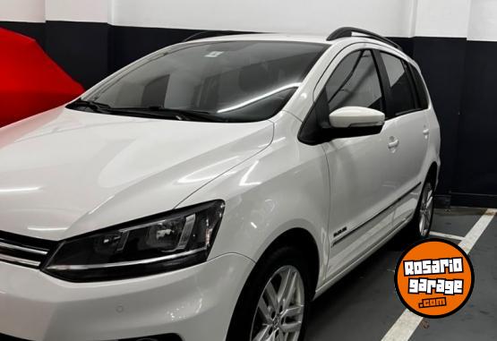 Autos - Volkswagen SURAN 2017 Nafta 112000Km - En Venta