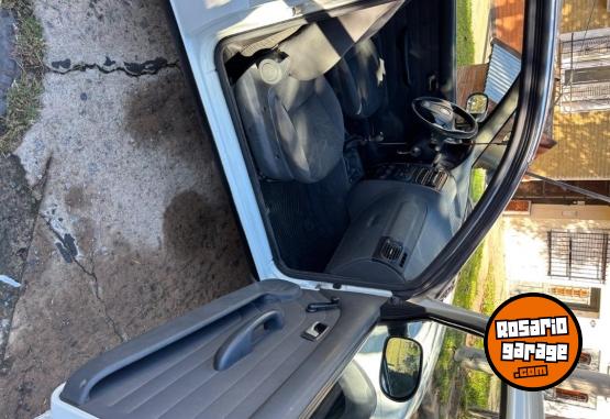 Utilitarios - Fiat Strada Working 2015 Nafta 77500Km - En Venta