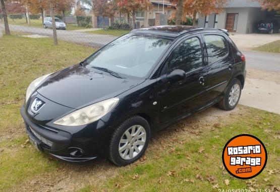Autos - Peugeot 207 xt 2011 Diesel 191000Km - En Venta