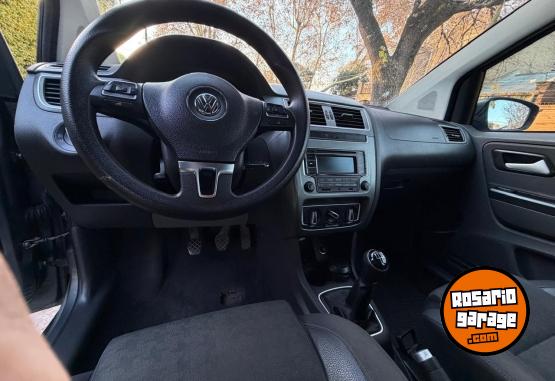 Autos - Volkswagen Suran conforline 2015 Nafta 97000Km - En Venta