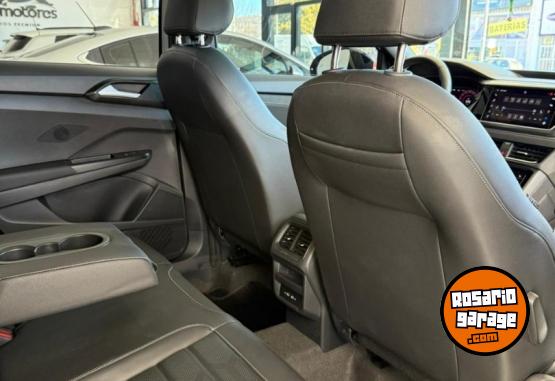 Camionetas - Volkswagen Taos Highline AT 2024 Nafta 50000Km - En Venta