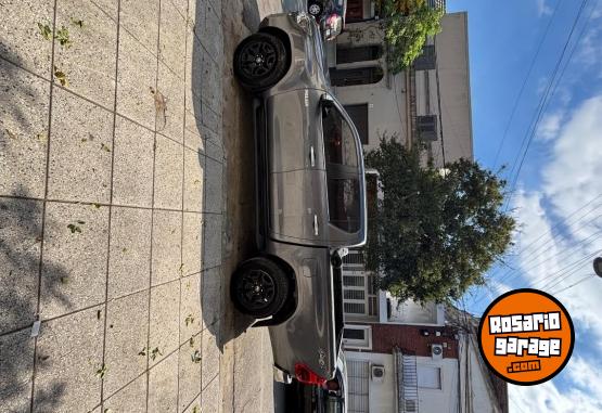 Camionetas - Toyota Hilux 2022 Diesel 155000Km - En Venta
