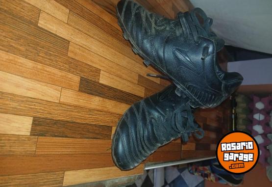 Deportes - Vendo botines t 30 y31 - En Venta