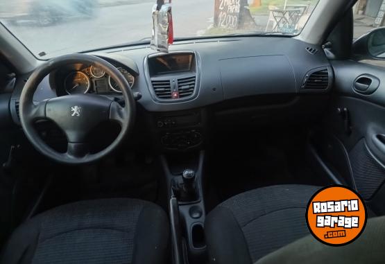 Autos - Peugeot 207 4 PUERTAS 2011 GNC 111111Km - En Venta