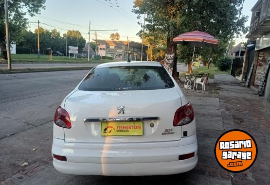 Autos - Peugeot 207 4 PUERTAS 2011 GNC 111111Km - En Venta