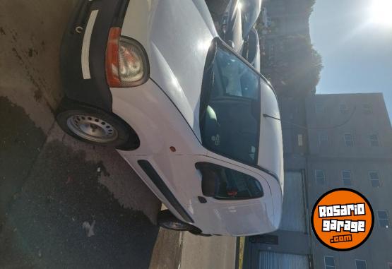 Utilitarios - Renault Kangoo 2006 Diesel 178000Km - En Venta