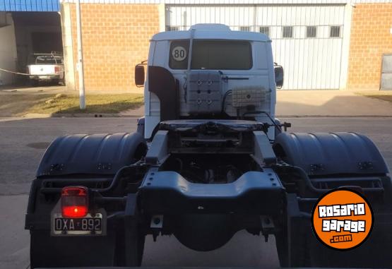 Camiones y Grúas - VOLKSWAGEN 17-220 - MODELO 2015 CON SEMI O SOLO - En Venta