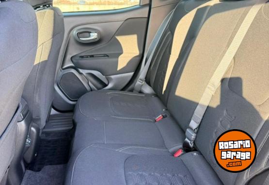 Camionetas - Jeep Renegade Sport 2024 Nafta 27000Km - En Venta