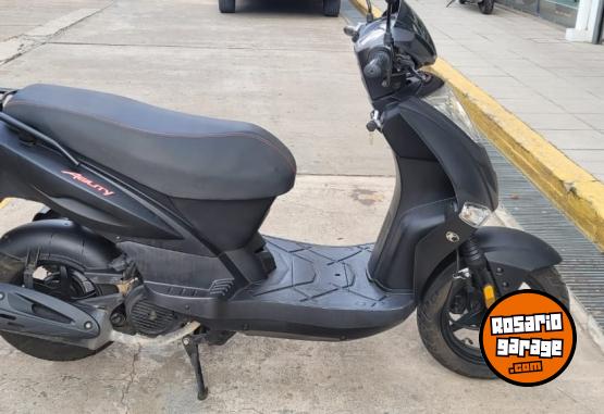 Motos - Kymco Agility 125 2024 Nafta 7000Km - En Venta