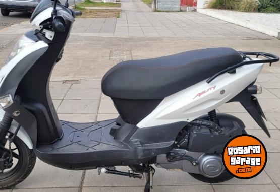 Motos - Kymco Agility 125 2024 Nafta 6471Km - En Venta