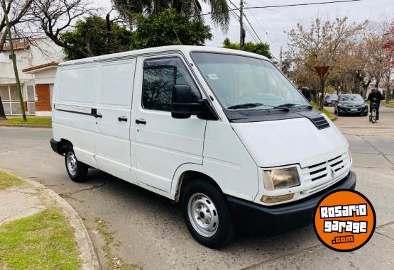 Utilitarios - Renault Trafic 2002 Diesel 400Km - En Venta