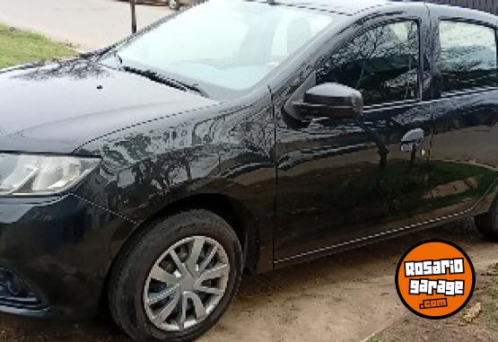 Autos - Renault Nuevo Logan Authentique 2015 Nafta 198000Km - En Venta