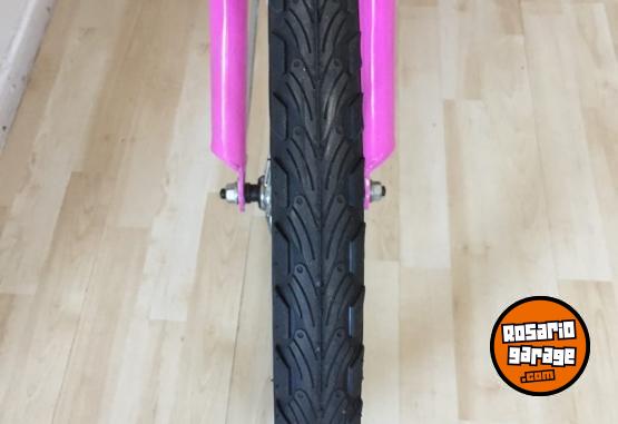 Deportes - TRICICLO REFORZADO COLOR ROSA - En Venta