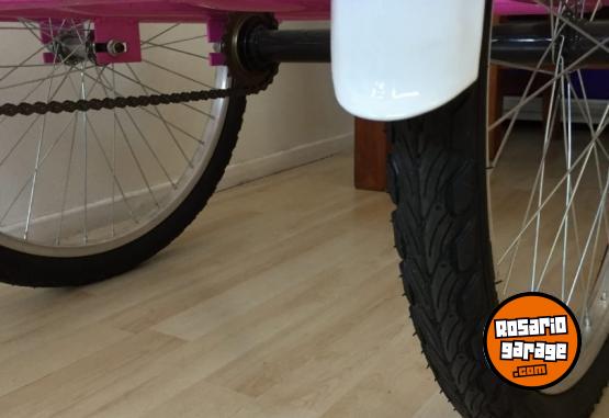 Deportes - TRICICLO REFORZADO COLOR ROSA - En Venta