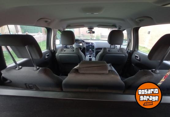 Autos - Peugeot 5008 2013 Nafta 132000Km - En Venta