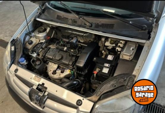 Utilitarios - Peugeot Partner Presence 1.4 2011 Nafta 135000Km - En Venta