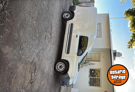 Utilitarios - Fiat Fiorino 2017 GNC 160000Km - En Venta