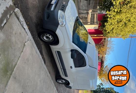 Utilitarios - Fiat Fiorino 2017 GNC 160000Km - En Venta
