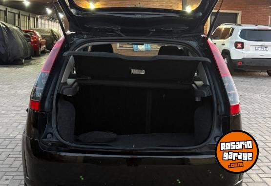 Autos - Ford Fiesta Edge Plus Mp3 2010 Nafta 97800Km - En Venta