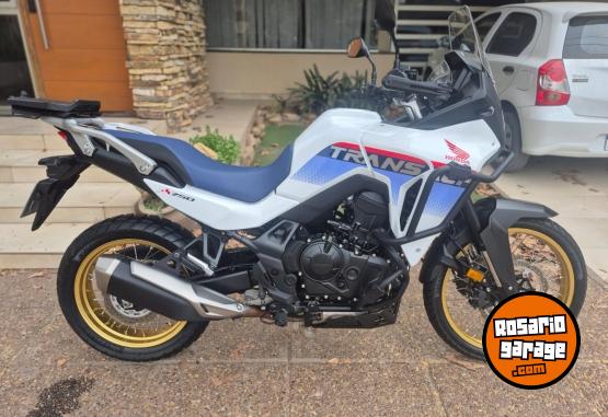 Motos - Honda transalp 2025 Nafta 7800Km - En Venta