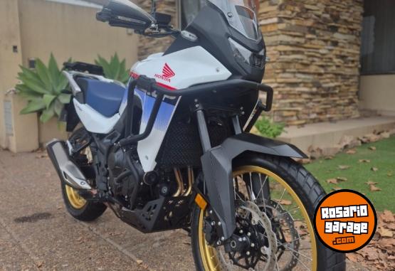 Motos - Honda transalp 2025 Nafta 7800Km - En Venta