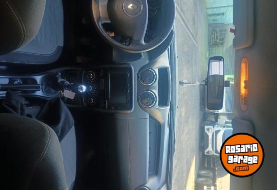 Camionetas - Renault Duster nav 2013 GNC 215000Km - En Venta