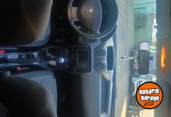 Camionetas - Renault Duster nav 2013 GNC 215000Km - En Venta