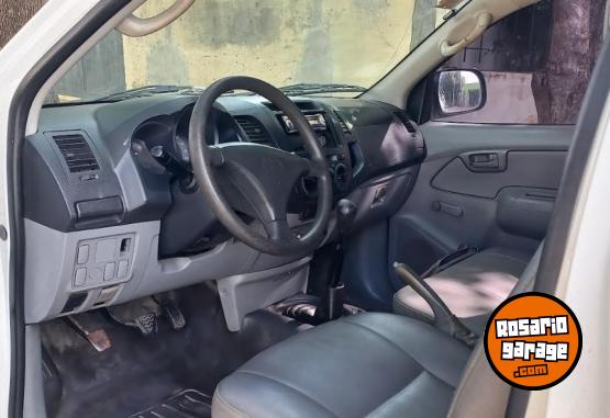 Camionetas - Toyota 4X2 DX 2.5 TD 2008 Diesel 276800Km - En Venta