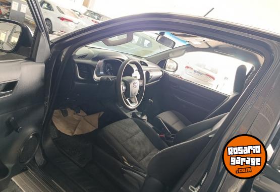 Utilitarios - Toyota HILUX 4X2 CS DX 2.4 TDI 2021 Diesel 138338Km - En Venta