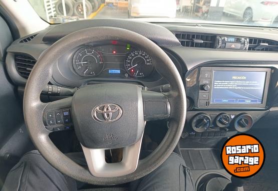 Utilitarios - Toyota HILUX 4X2 CS DX 2.4 TDI 2021 Diesel 138338Km - En Venta