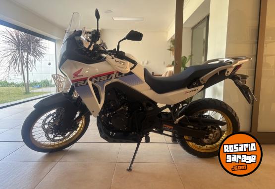 Motos - Honda Transalp 2025 Nafta 5000Km - En Venta