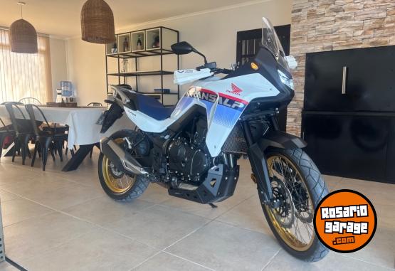Motos - Honda Transalp 2025 Nafta 5000Km - En Venta