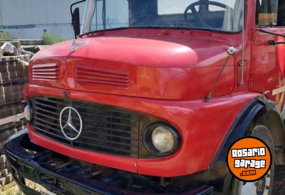 Camiones y Grúas - REGADOR MERCEDES BENZ 1114 - En Venta