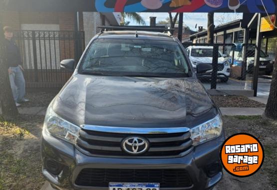 Camionetas - Toyota HILUX 2017 Diesel 290000Km - En Venta